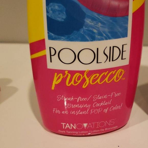 Bronzing tanning lotion and firming body moisturiz - Picture 2 of 5